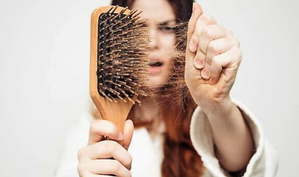 Caduta dei capelli: quando diventa un problema